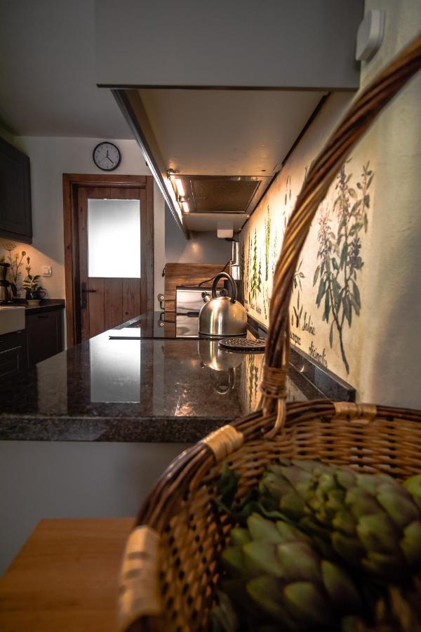 Kuninez, Holiday Home With Summer Kitchen Most na Soči Esterno foto